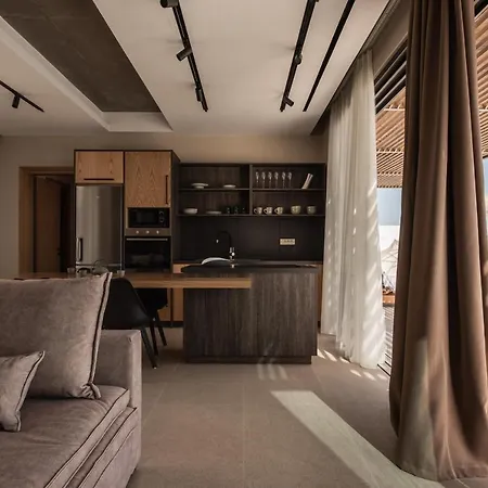 Limnionas Serenity Cave Villa *