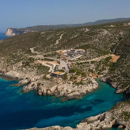 Limnionas Serenity Cave *